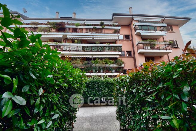 Appartamento in residenziale in Via Monte Grappa 17