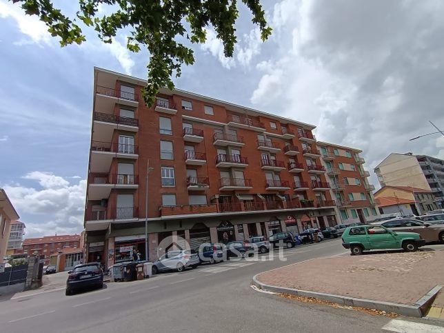 Box/posto auto in residenziale in Via Pastrengo 31