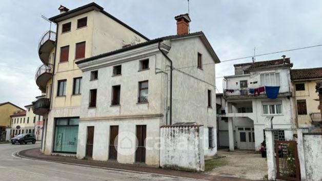 Appartamento in residenziale in Via Vittorio Veneto 31 /1