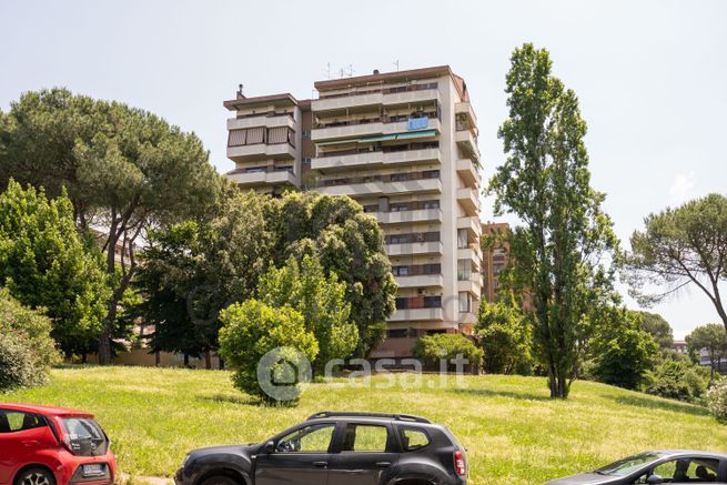 Garage/posto auto in residenziale in Via Elio Vittorini 72