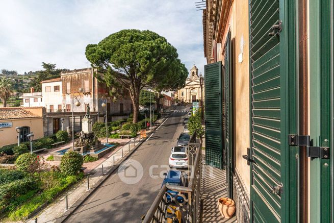 Casa indipendente in residenziale in 