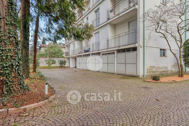 Appartamento in residenziale in Via F. Gioia 9