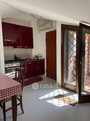 Attico/mansarda in residenziale in Via Enrico Fermi 48