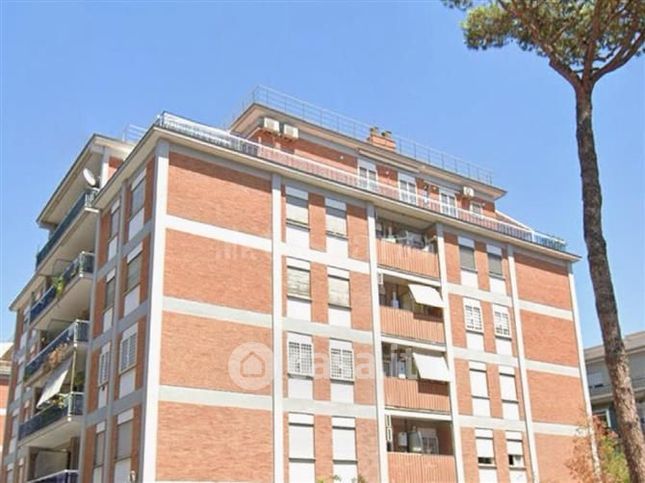 Appartamento in residenziale in Via Barbiellini Amidei Bernardo