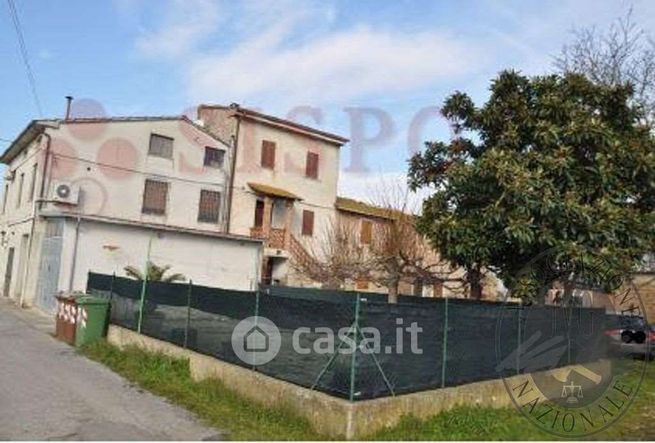 Appartamento in residenziale in Strada Esterna Vicinale Del Trosce 11