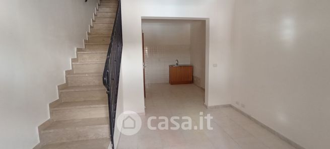 Casa indipendente in residenziale in 