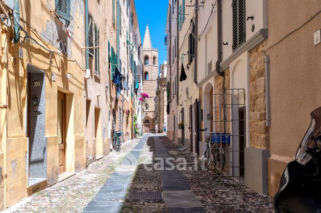 Appartamento in residenziale in Via Delitala 17