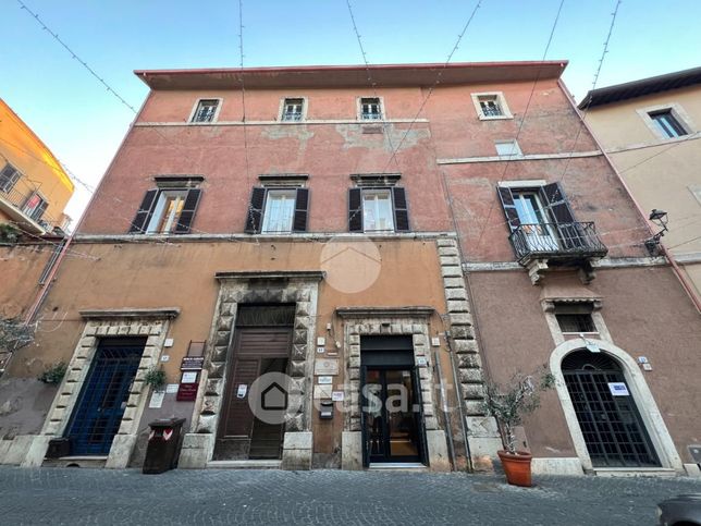 Appartamento in residenziale in Via Palatina 19