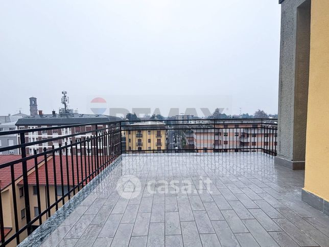 Appartamento in residenziale in Via Edmondo de Amicis 4