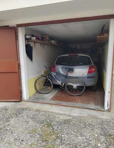 Box/posto auto in residenziale in Via Nazario Sauro
