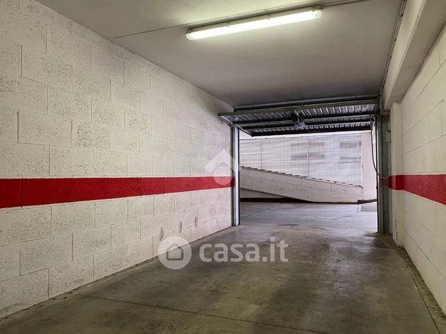 Box/posto auto in residenziale in Via Maurizio Quadrio 19