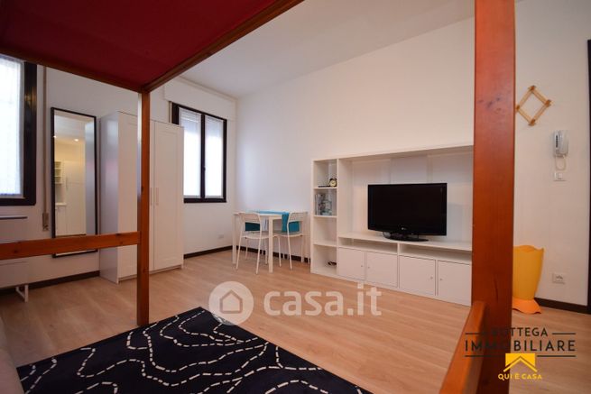 Appartamento in residenziale in Via Santa Chiara