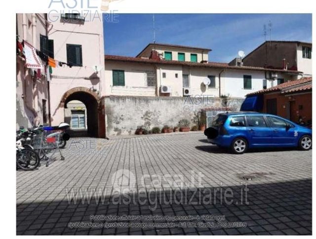 Garage/posto auto in residenziale in Via delle Sorgenti 34 al n.52