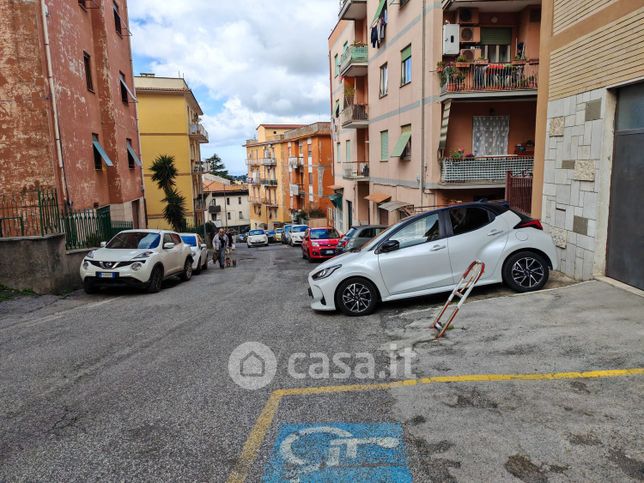 Garage/posto auto in residenziale in Via Fratelli Bandiera 23