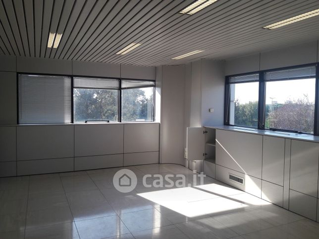 Ufficio in commerciale in Via di Settebagni 384