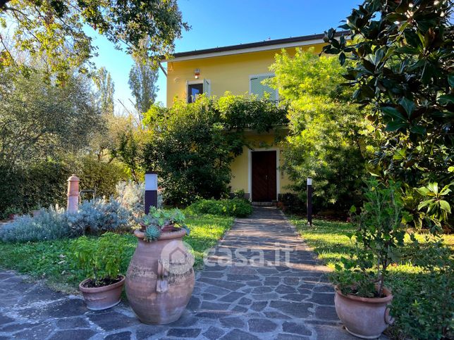Villetta a schiera in residenziale in Strada della Chiusa