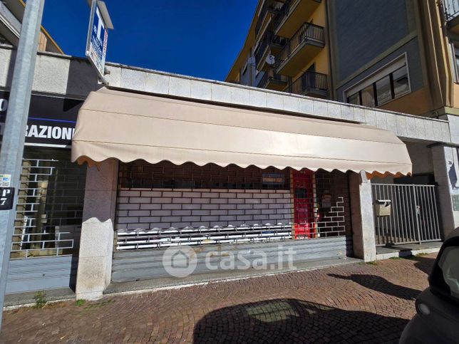 Attivitã /licenza (con o senza mura) in commerciale in Via Tripoli 24