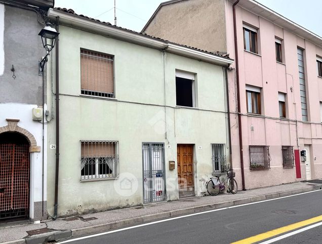 Villetta a schiera in residenziale in Via Monte Titano 28