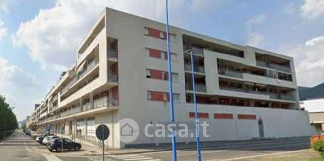 Box/posto auto in residenziale in Via Ugo Aldrighi