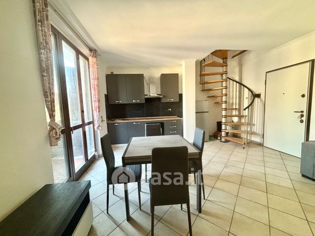 Appartamento in residenziale in Largo Fontanili 10