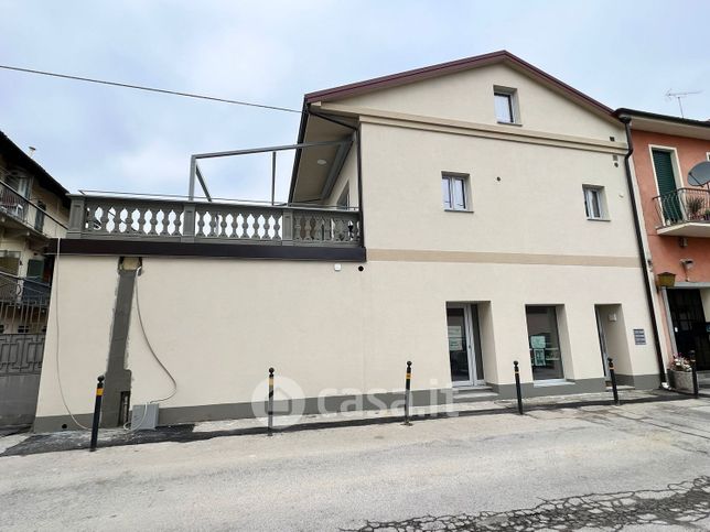 Appartamento in residenziale in Via Frutteri di Costigliole 9