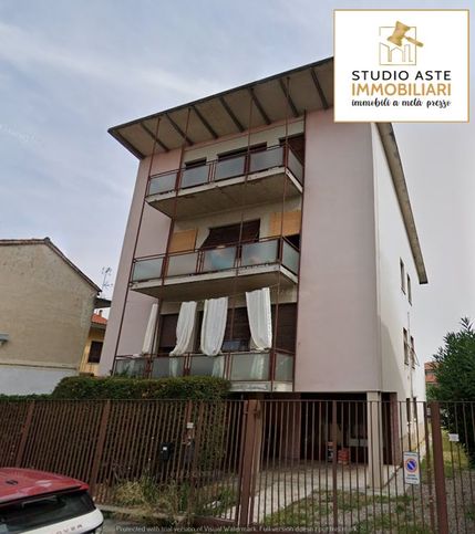 Appartamento in residenziale in Via Varese 100