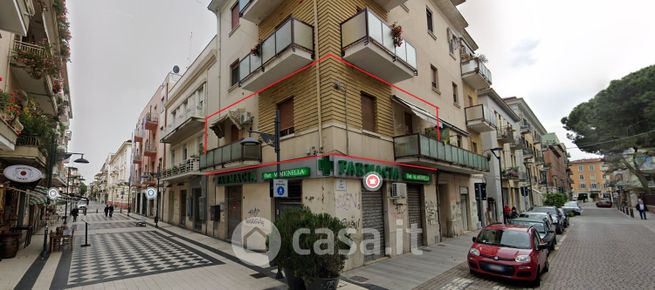 Appartamento in residenziale in Via Trieste 50