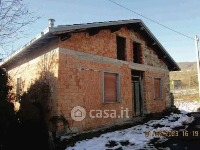 Appartamento in residenziale in Frazione Collistano