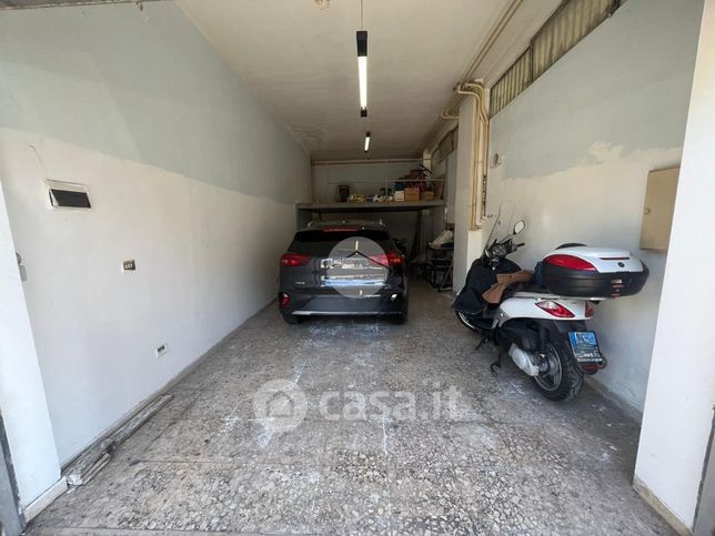 Garage/posto auto in residenziale in Via Giacomo Puccini 16