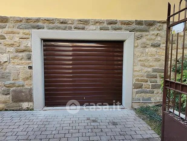 Appartamento in residenziale in Via Agnano Agli Astroni