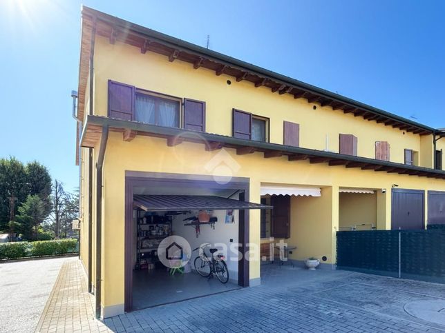 Villetta a schiera in residenziale in Via Fiume Vecchio