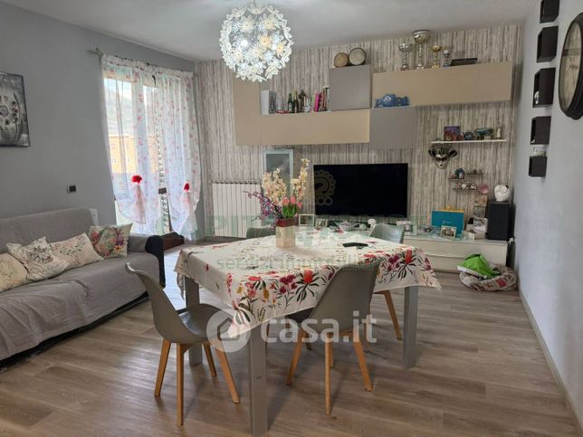 Appartamento in residenziale in Viale Europa 82