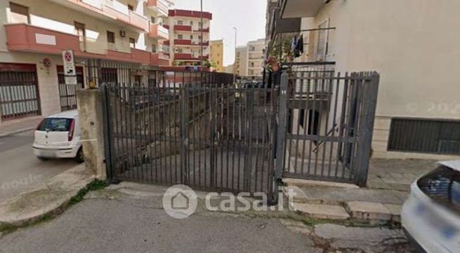 Box/posto auto in residenziale in Borgo San Francesco 13