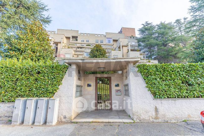 Appartamento in residenziale in Via Guido da Verona 92