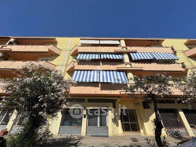 Appartamento in residenziale in Piazzale Adriano Massaccesi 13