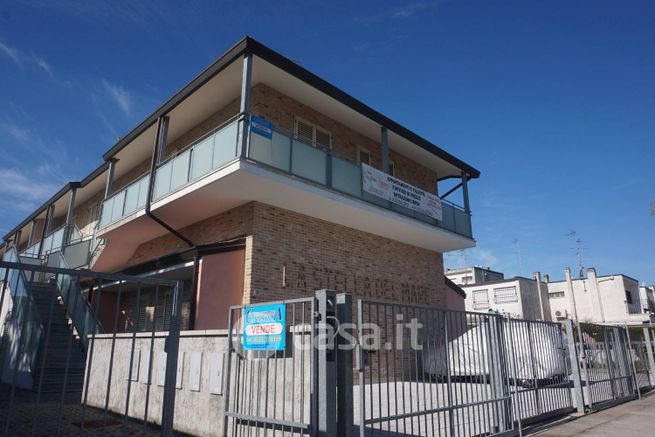 Villetta a schiera in residenziale in Viale Inghilterra 53