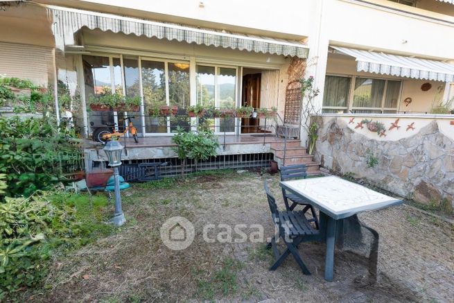 Villetta a schiera in residenziale in Via Bologna 32