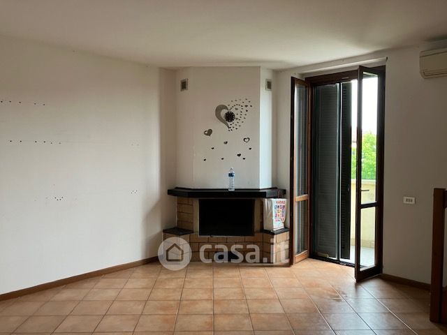 Appartamento in residenziale in della neviera 8