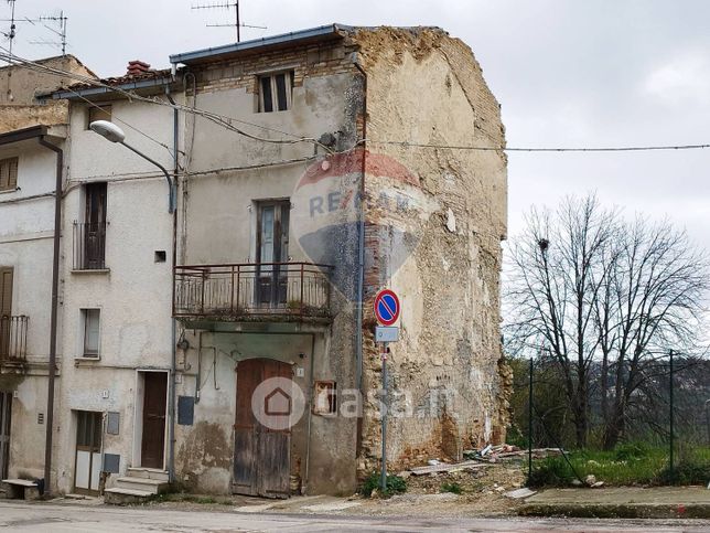 Rustico/casale in residenziale in Via Assunta 33