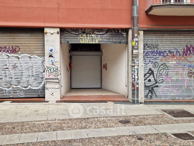 Box/posto auto in residenziale in Via Monaldo Calari