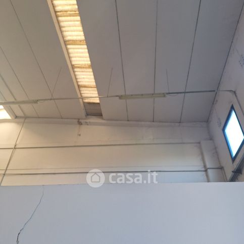 Capannone in commerciale in Via Pedemontana 1