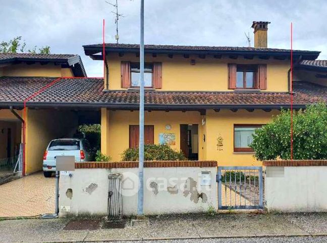 Villetta a schiera in residenziale in Via Montenero