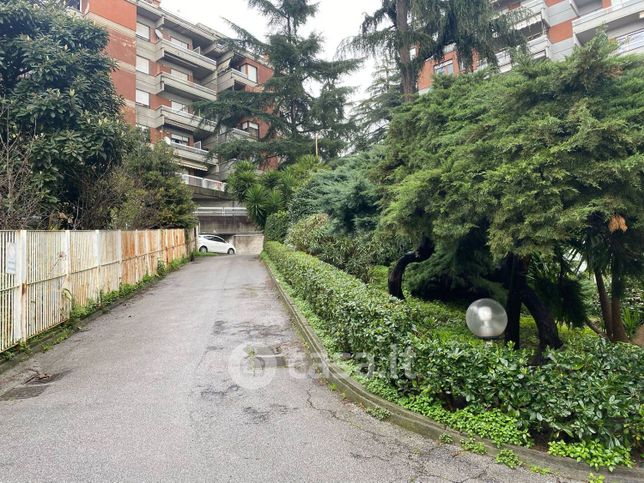 Box/posto auto in residenziale in Via Briscata 32