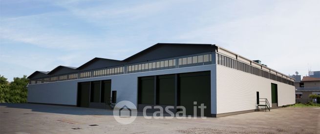 Capannone in commerciale in Via di San Pelaio
