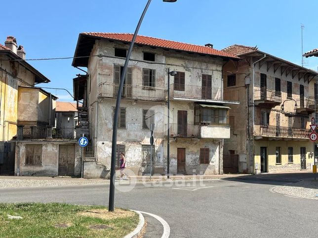 Casa bi/trifamiliare in residenziale in Via Ranzoni 18