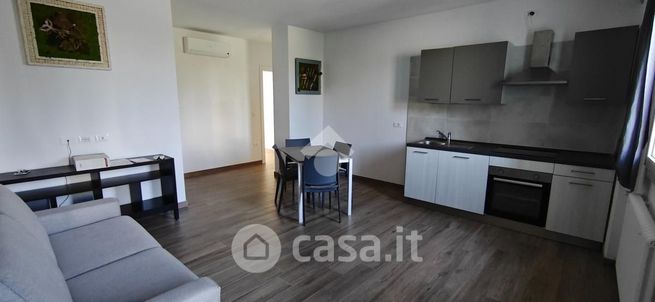 Casa indipendente in residenziale in 