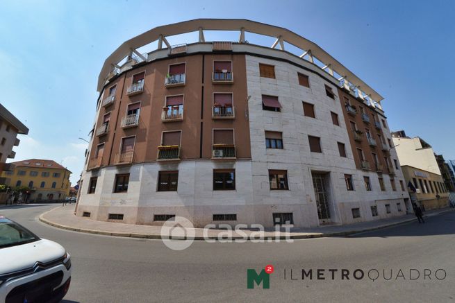 Appartamento in residenziale in Via Enrico Arosio 3