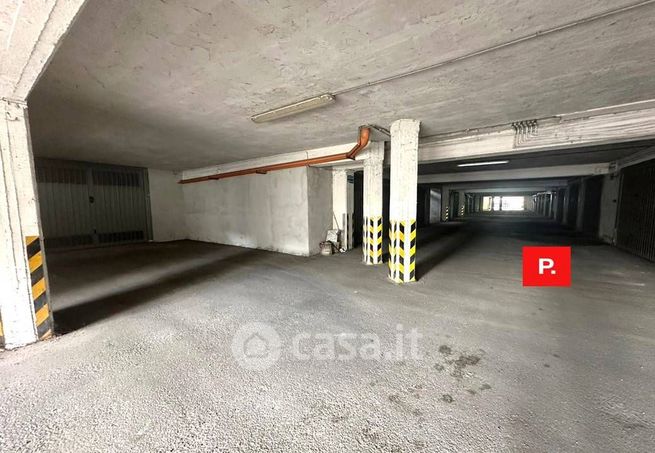 Box/posto auto in residenziale in Via Carlo Santagata