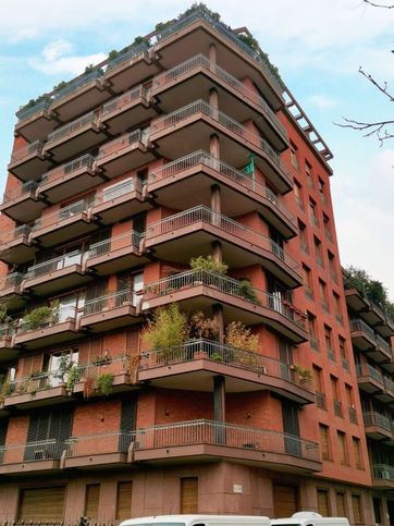 Ufficio in commerciale in Via Lamarmora 7