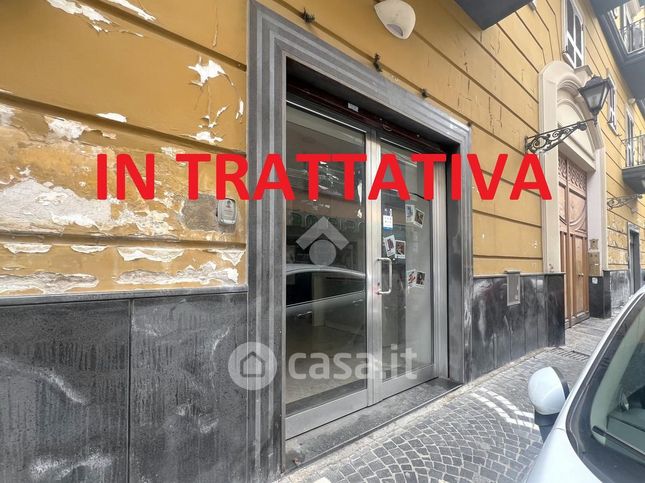Box/posto auto in residenziale in Corso Umberto I 18
